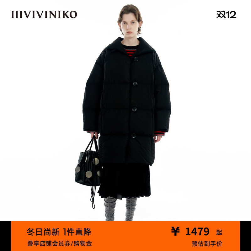 长款高领羽绒服IIIVIVINIKO
