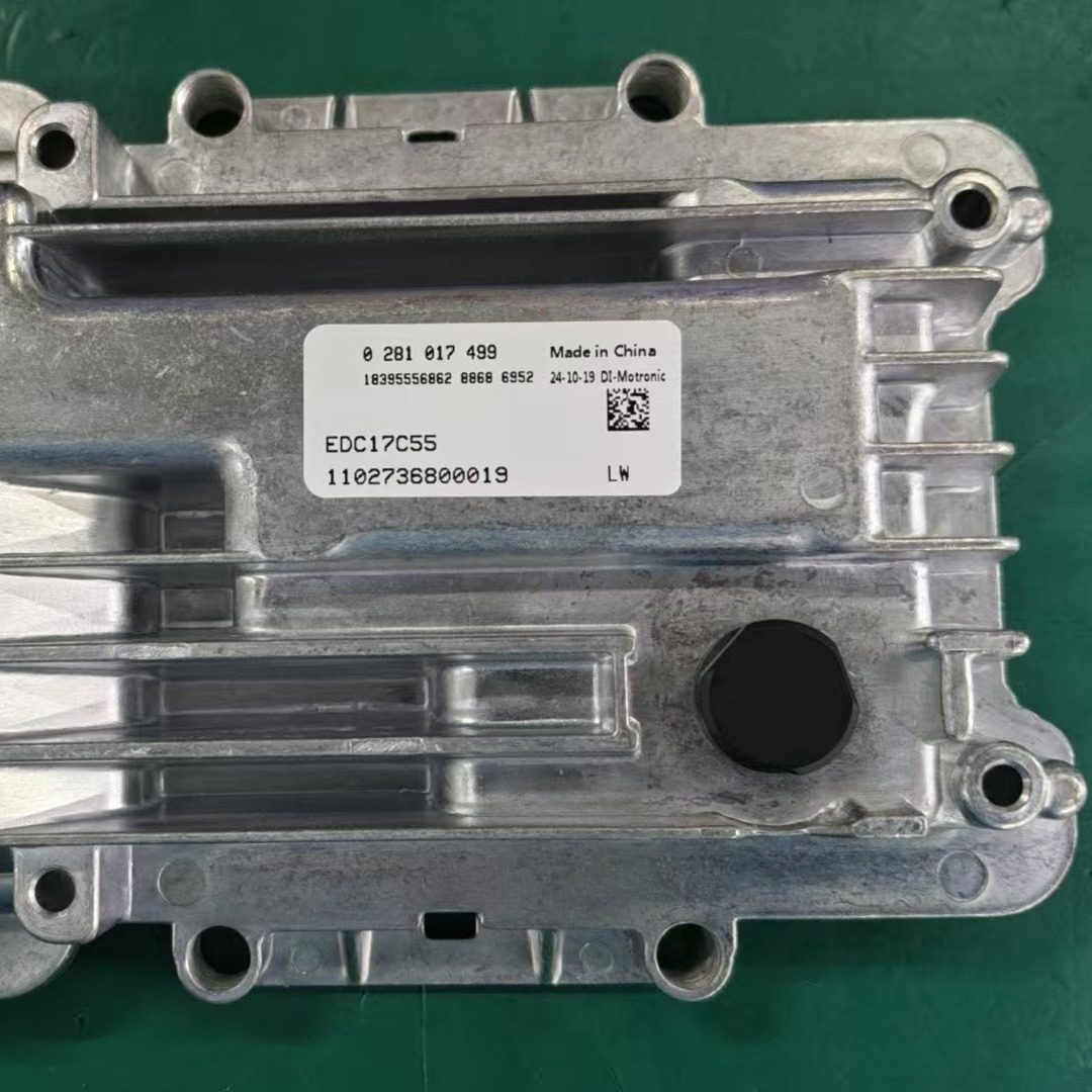 福田奥铃萨普发动机电脑板 ECU 0281017499 EDC17C55