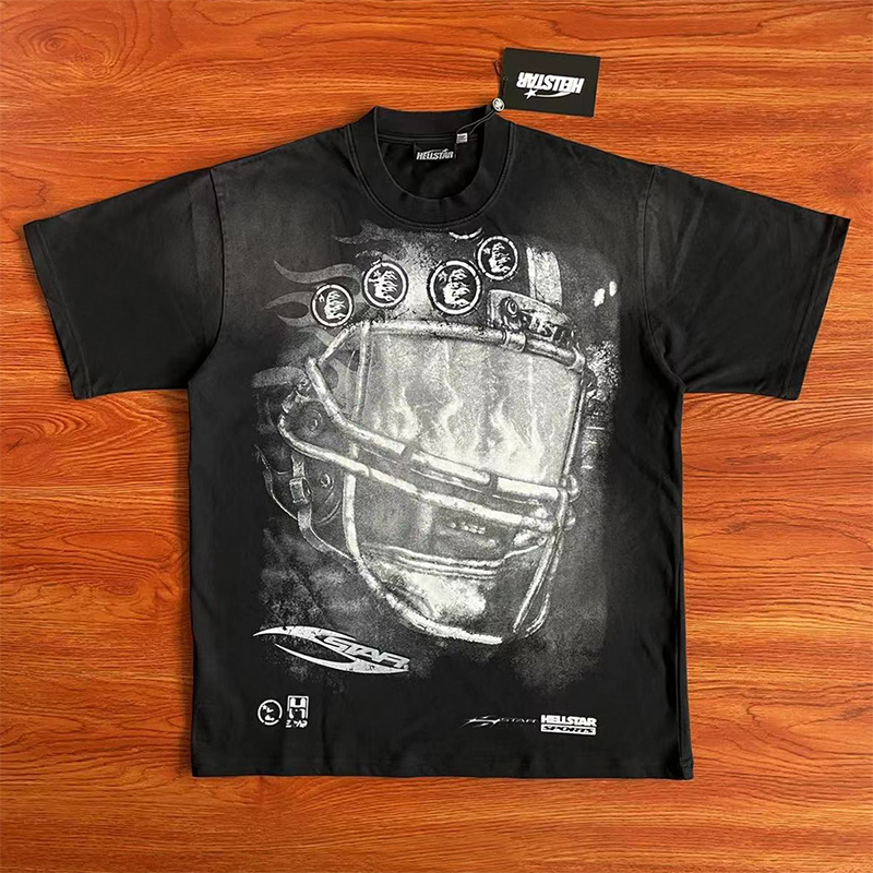 Hellstar Studios Gel Sport Logo tee火焰头盔印花黑色纯棉T恤