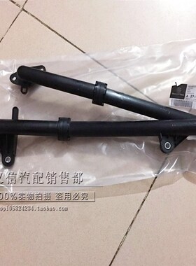 适用奔驰W204 C180 C200 E200 E260 M271发动机节温器冷却水管