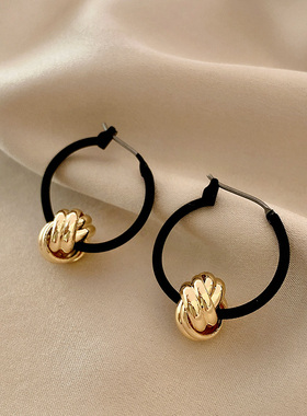 Doro朵兰の黑色吊坠耳圈潮韩国气质网红耳环夸张个性时尚耳饰女