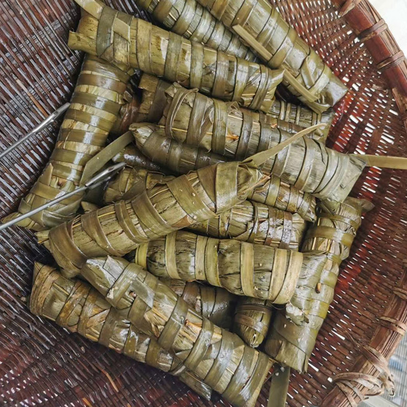 猪肉蛋黄绿豆粽咸蛋黄鲜肉粽高州特色美食粽子员工福利粽新鲜订做