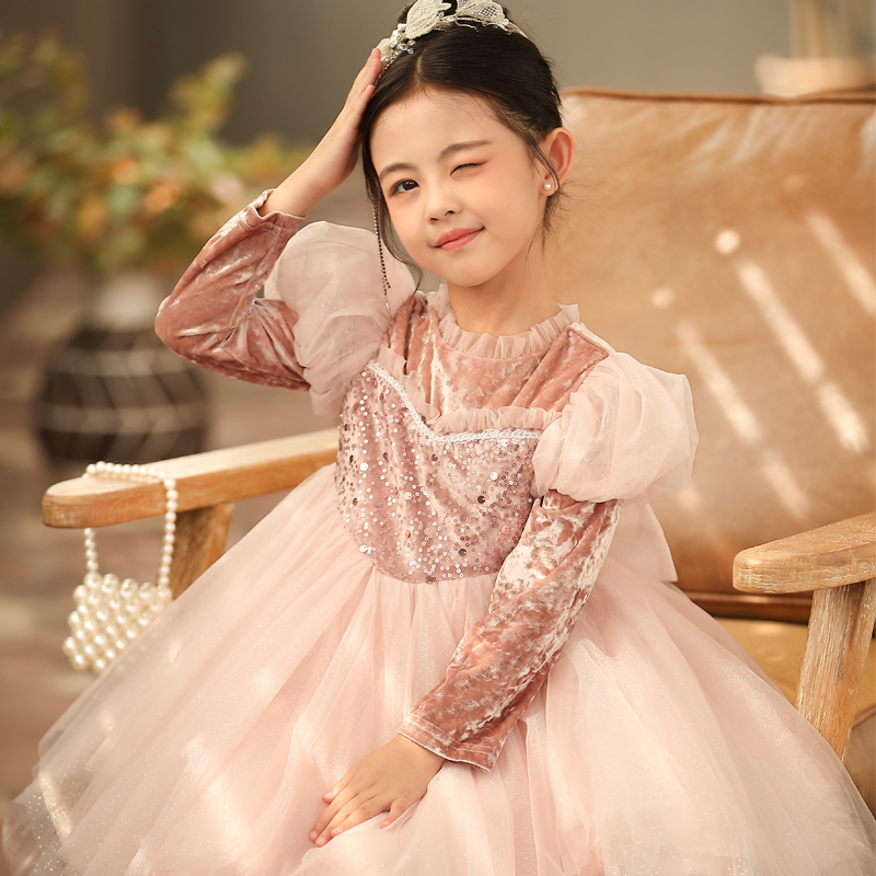 亮片点缀不规则裙摆泡泡袖网纱裙