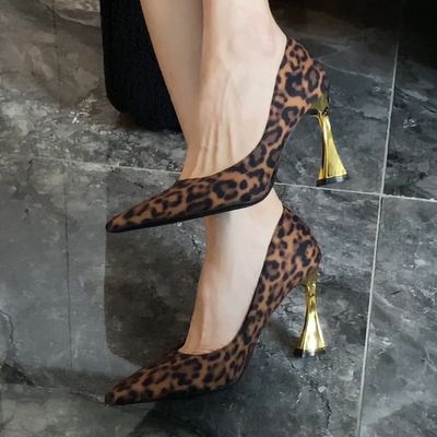 杨树林同款马蹄金跟豹纹浅口绸缎单鞋女尖头粗跟辣妹风性感高跟鞋