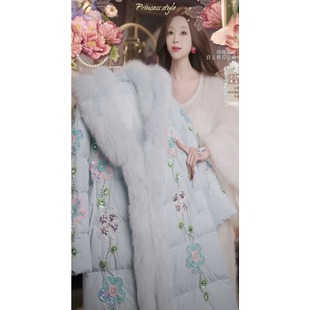 0108直播277高端新年焕新新品雾凇蓝刺绣羽绒服80-120