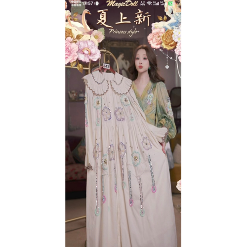 0726直播243高端狂暑季宠粉奶昔白花卉册刺绣风衣2用80-120