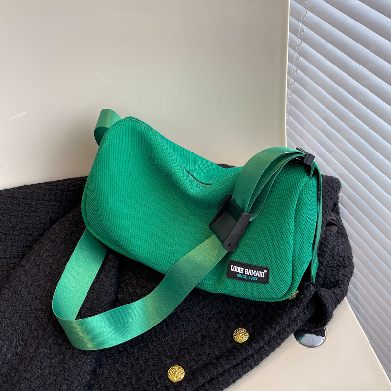 小众设计腋下包包女2025新款休闲潮牌单肩包运动轻便大容量斜挎包,箱包皮具/热销女包/男包,通用款女包,淘宝优惠券,粉丝福利购,淘宝优惠卷