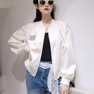 欧版春秋新款休闲百搭机车风时尚缎面面料设计感棒球服短外套女