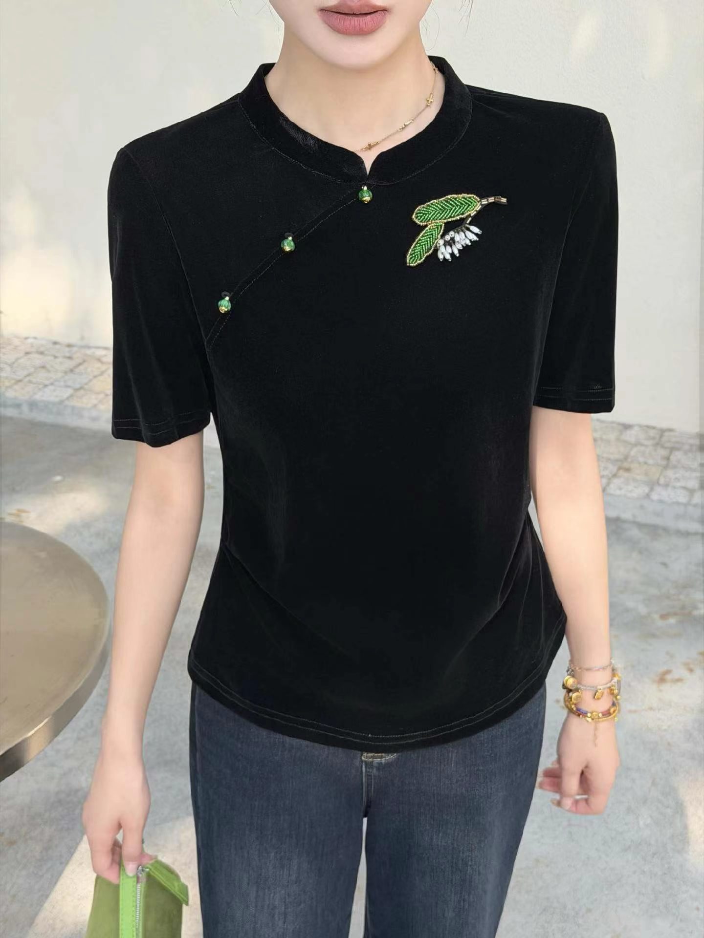 欧洲站2026夏季新款时尚串珠新中式小立领网银植绒丝绒中袖上衣女