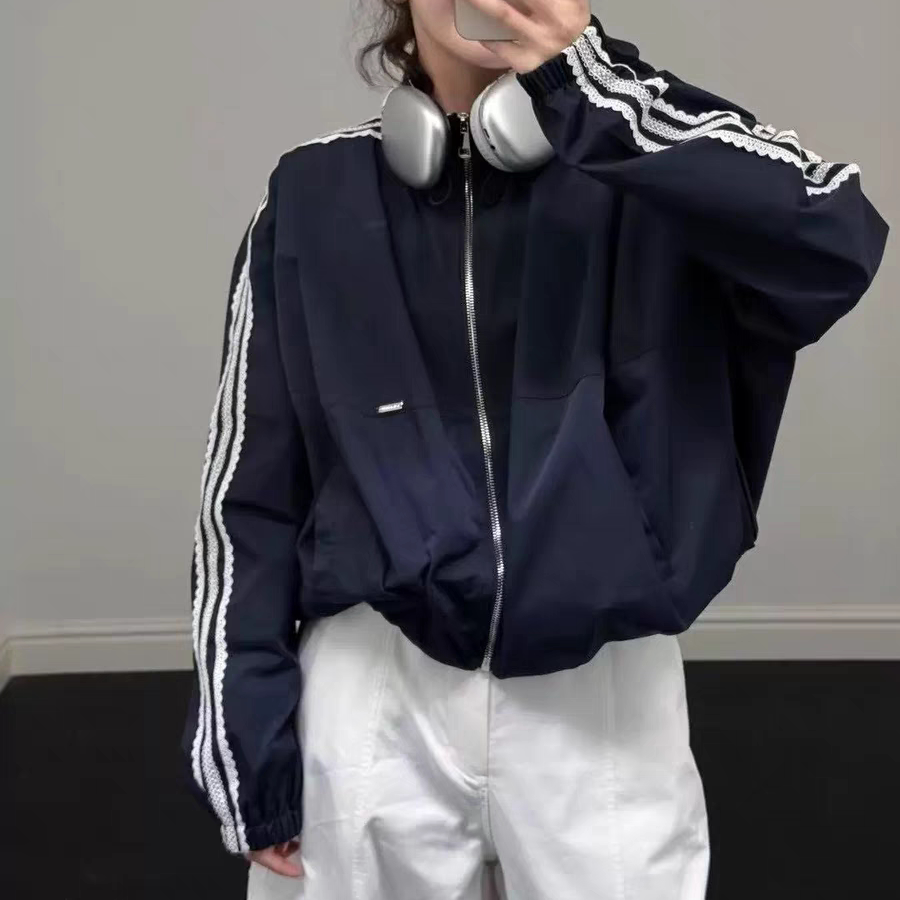 欧货春秋新款设计感时尚蕾丝花边拼接立领拉链夹克外套女装