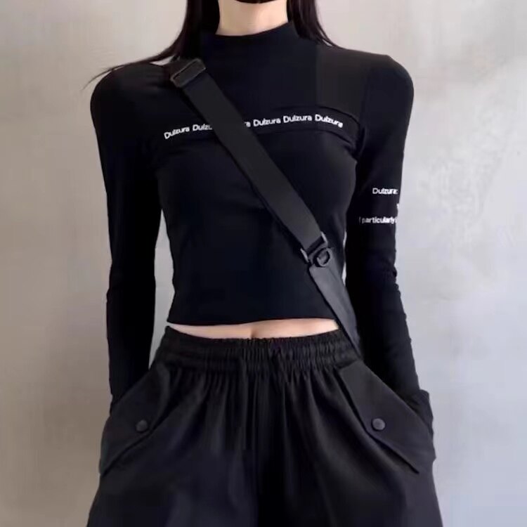 美式复古黑色长袖T恤女秋冬修身显瘦内搭打底衫正肩短款甜辣上衣