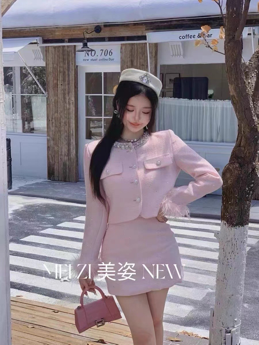 秋季领口重工镶钻小香风外套加半身裙时尚潮流高级感名媛风套装女