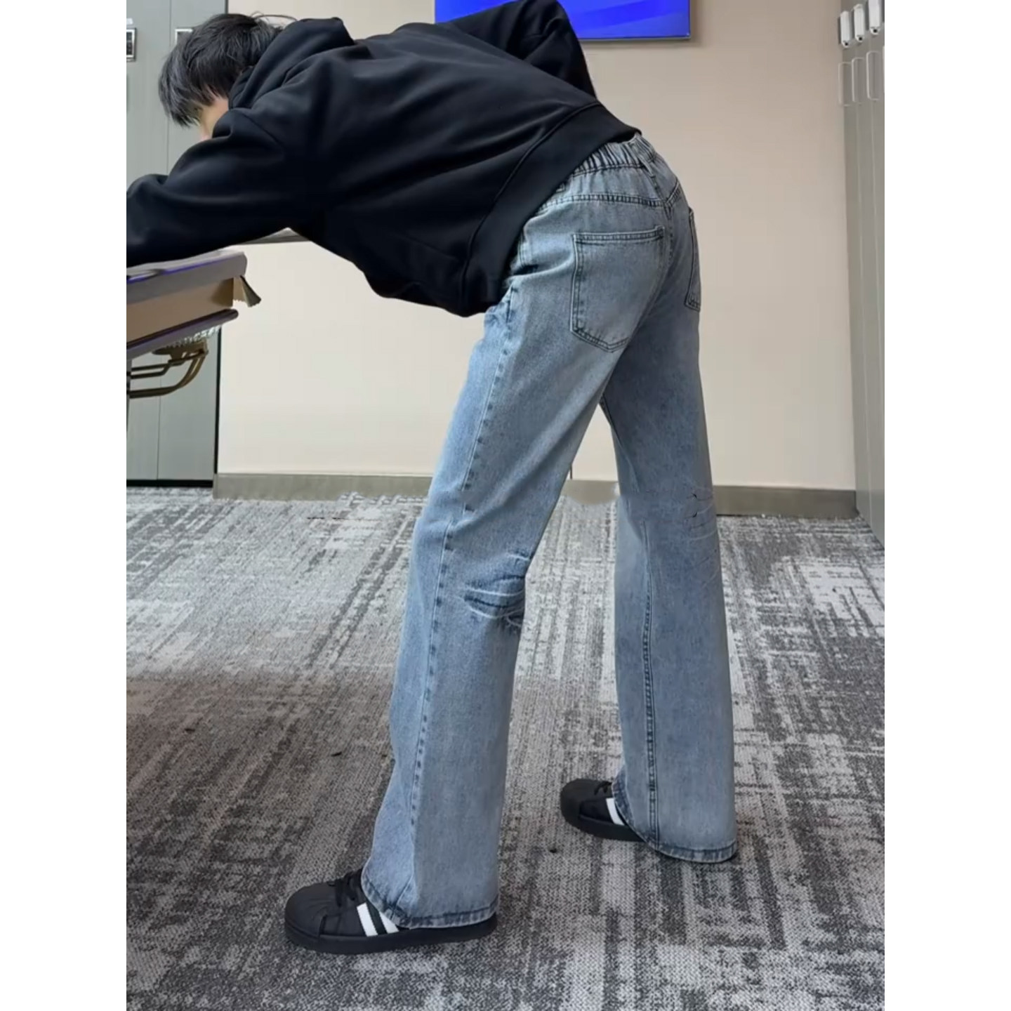 美式水洗蓝色闪电纹牛仔裤男冬季vibe微喇弯刀裤修身显瘦提档裤子