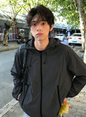 灰色轻薄冰丝防晒服男款夏季薄款速干运动外套户外骑行登山冲锋衣