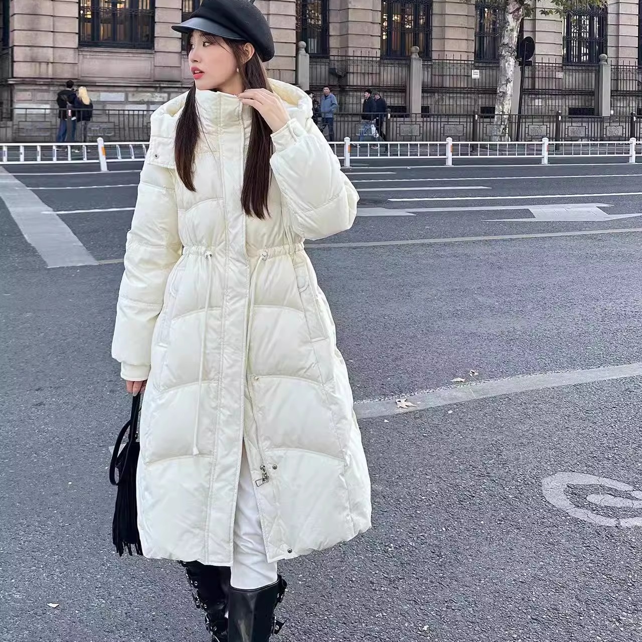 欧洲站中长款羽绒服女冬季新款韩版宽松时尚加厚白鸭绒连帽外套潮