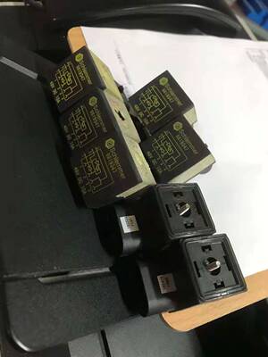 适用吊车起重机线圈插头Schlemmer9819347吊车线圈插头