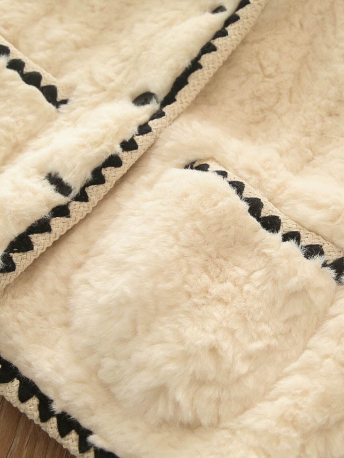 기질 소녀 외국 스타일에 벨벳과 두꺼운 어린이 가을 겨울 새로운 모피 올인원 작은 향기 스타일의 세련된 울 스웨터 재킷