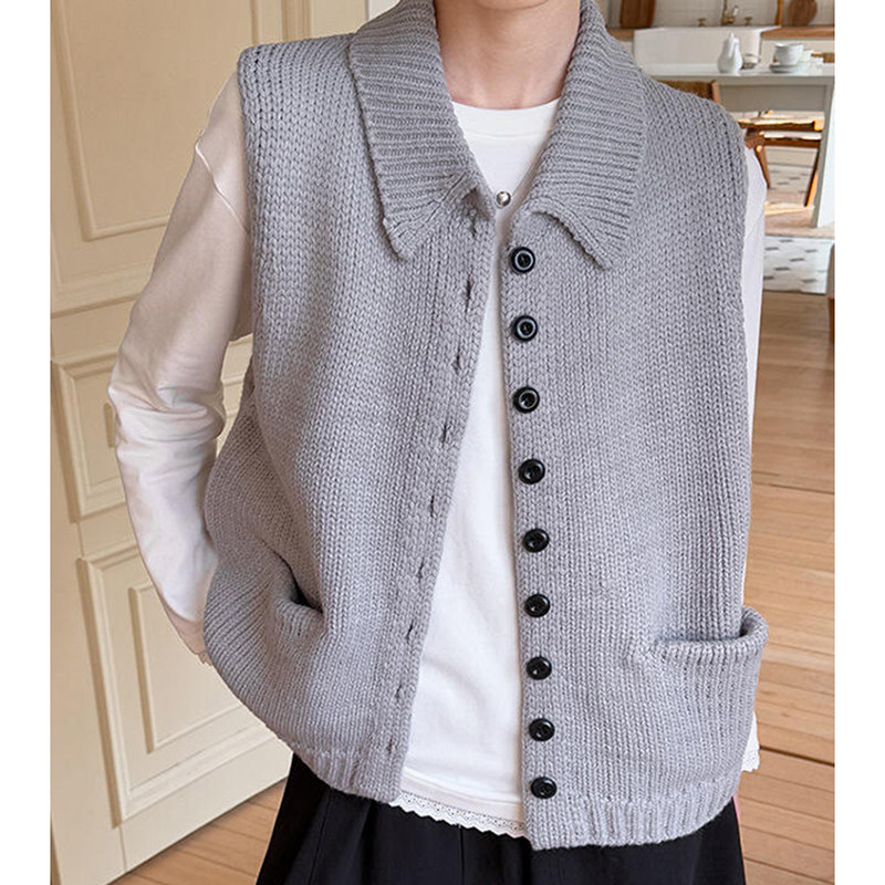 超神级穿搭！灰色翻领排扣针织背心外套女早春新款软糯双口袋马甲