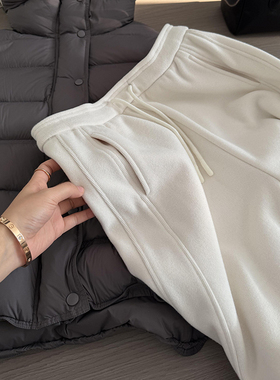 白色加绒高腰抽绳垂感休闲直筒长裤冬季新款厚款软糯阔腿裤遛弯裤