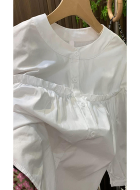 现货】白色娃娃领木耳边棉质单排扣衬衫女2026年早春通勤防晒衬衣