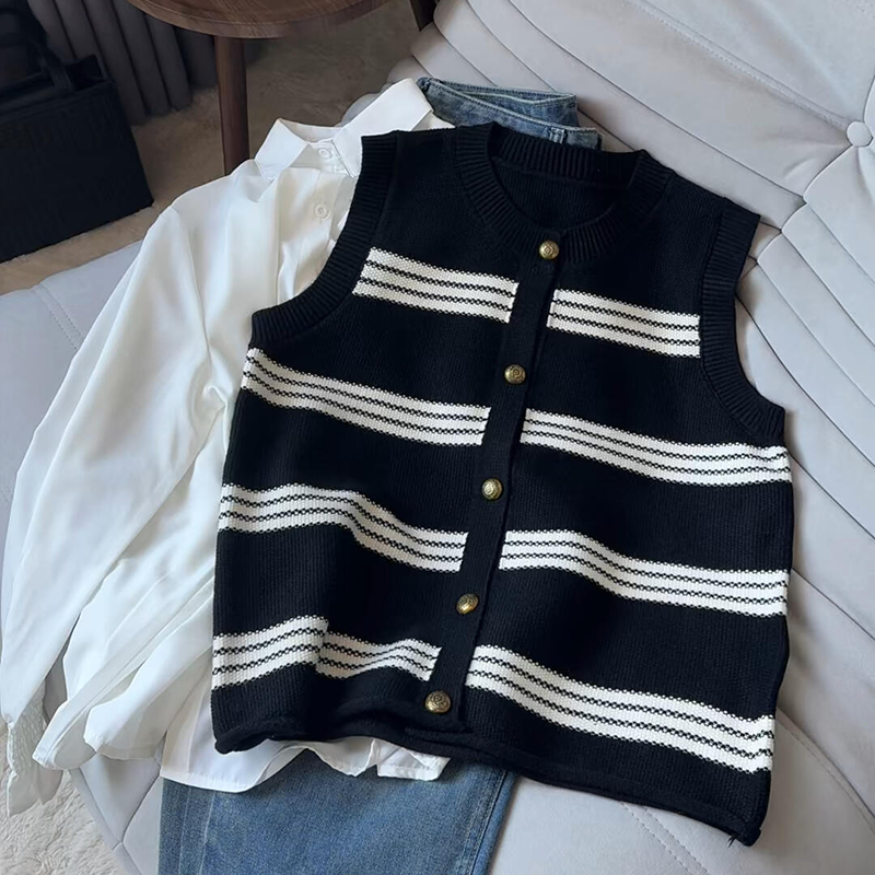 现货】韩系黑白条纹圆领小金扣毛衣背心冬季叠穿软糯糯高质量马甲,女装/女士精品,羊绒衫,淘宝优惠券,粉丝福利购,淘宝优惠卷