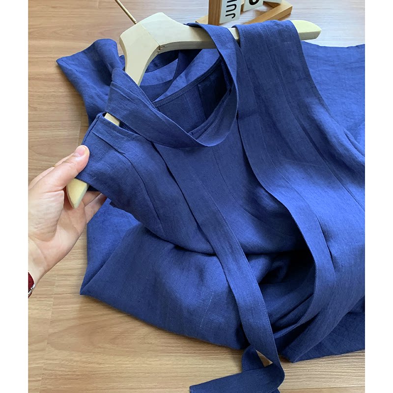 蓝色圆领亚麻百褶背心连衣裙女秋