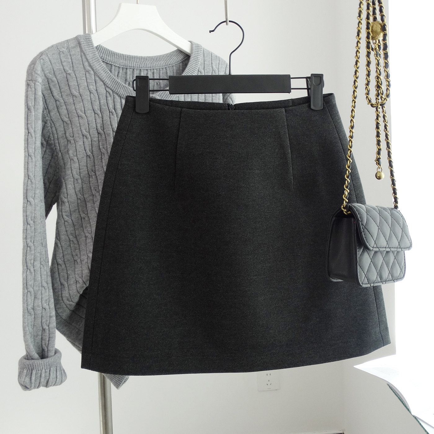 2025冬毛呢短裙A字直筒半身裙咖色深灰色中高腰梨形身材遮肉显瘦