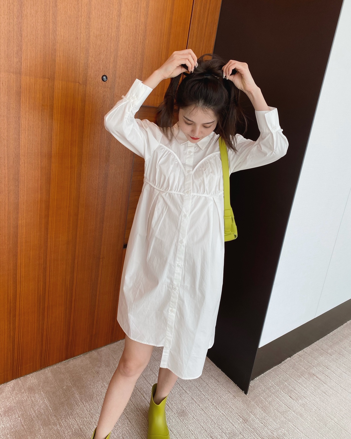 高端新款纯棉衬衫领泡泡袖孕妇装