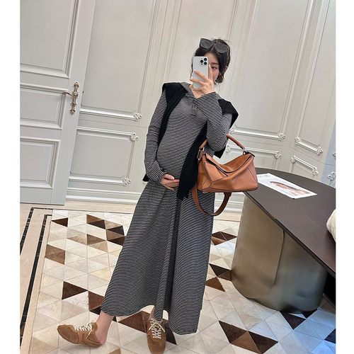 孕妇装春秋条纹连衣裙卫衣裙子