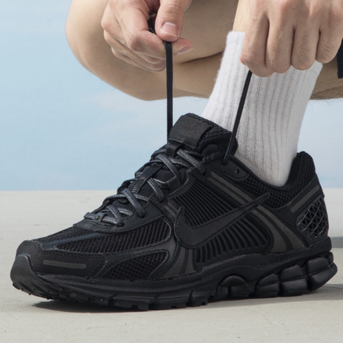 Nike/耐克oomVomero5跑步鞋