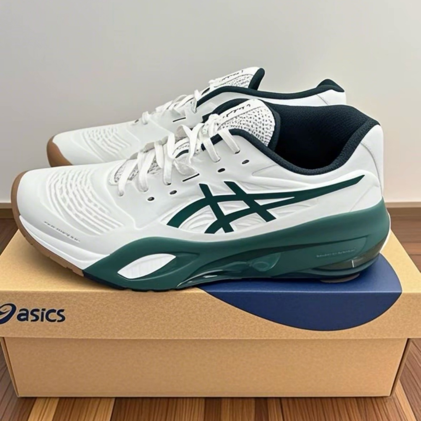 Asics/亚瑟士防滑耐磨网球鞋
