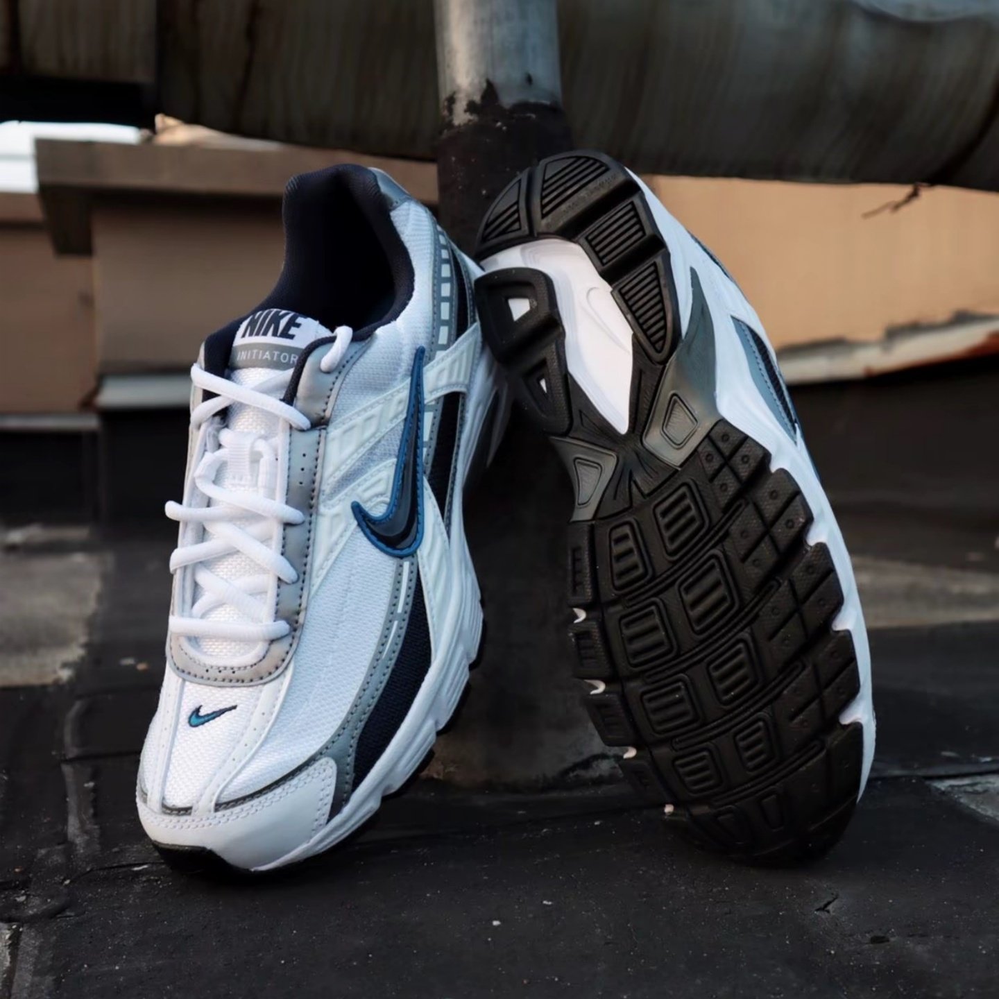 Nike运动休闲鞋透气缓震跑步鞋