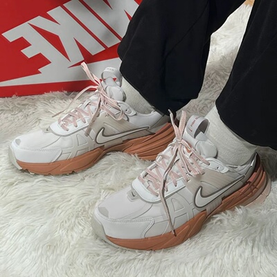 NikeV2KRunGTX跑步鞋