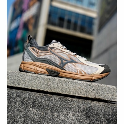 Mizuno缓震防滑休闲跑步鞋