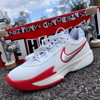 Nike男女实战篮球鞋夏季情侣抗扭