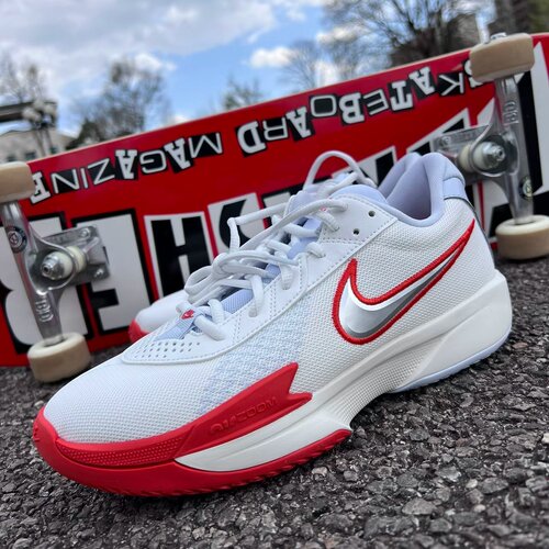Nike男女实战篮球鞋夏季情侣抗扭