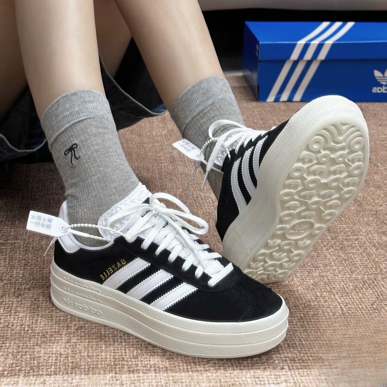 adidas防滑耐磨德训鞋板鞋图片