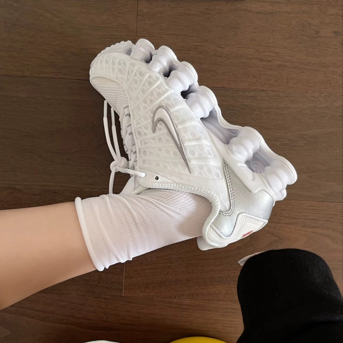 NikeShoxTL运动休闲鞋