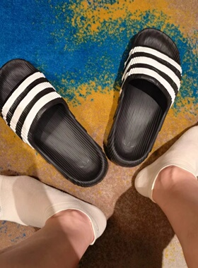 adidas Original Adilette 22 防滑耐磨舒适轻便百搭一字外穿拖鞋