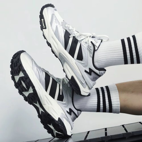 adidasXLGSTORMEDGE休闲鞋
