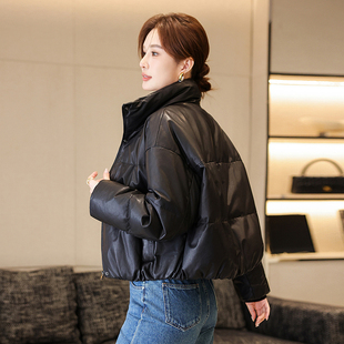 2025新款冬季海宁真皮羽绒服女大码油蜡绵羊皮面包领白鹅绒年轻款