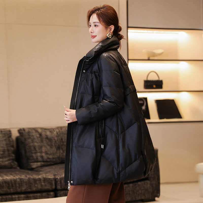 薇蔓娜中长款冬季立领皮衣