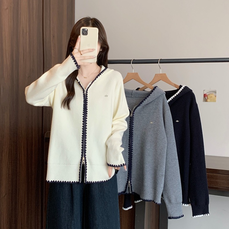 小吉家大码女装秋冬胖mm休闲撞色双拉链设计感连帽针织毛衣上衣女