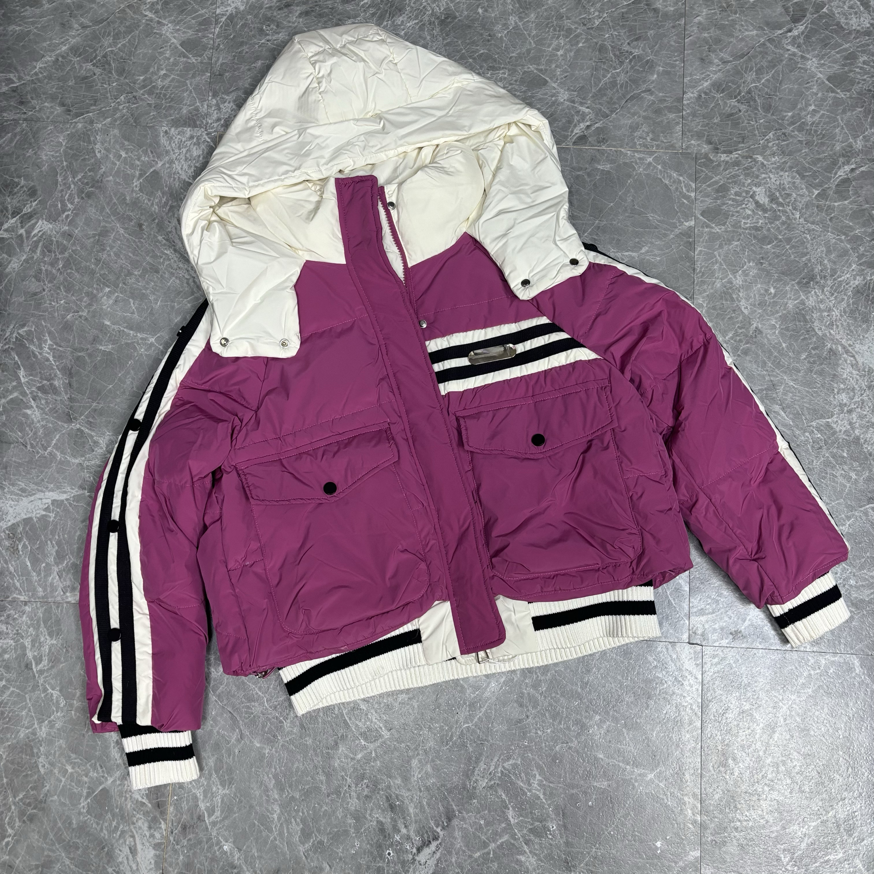 10.22乖y点 设计感撞色连帽羽绒服女冬季新款小个子拼接针织外套