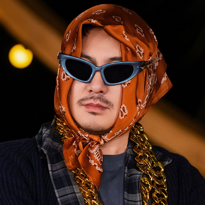 沈腾同款蓝色说唱墨镜男赛博朋克太阳眼镜多巴胺rapper现在就出发