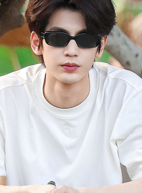 张凌赫同款百搭时尚高级感墨镜男黑色复古长方形太阳眼镜防紫外线