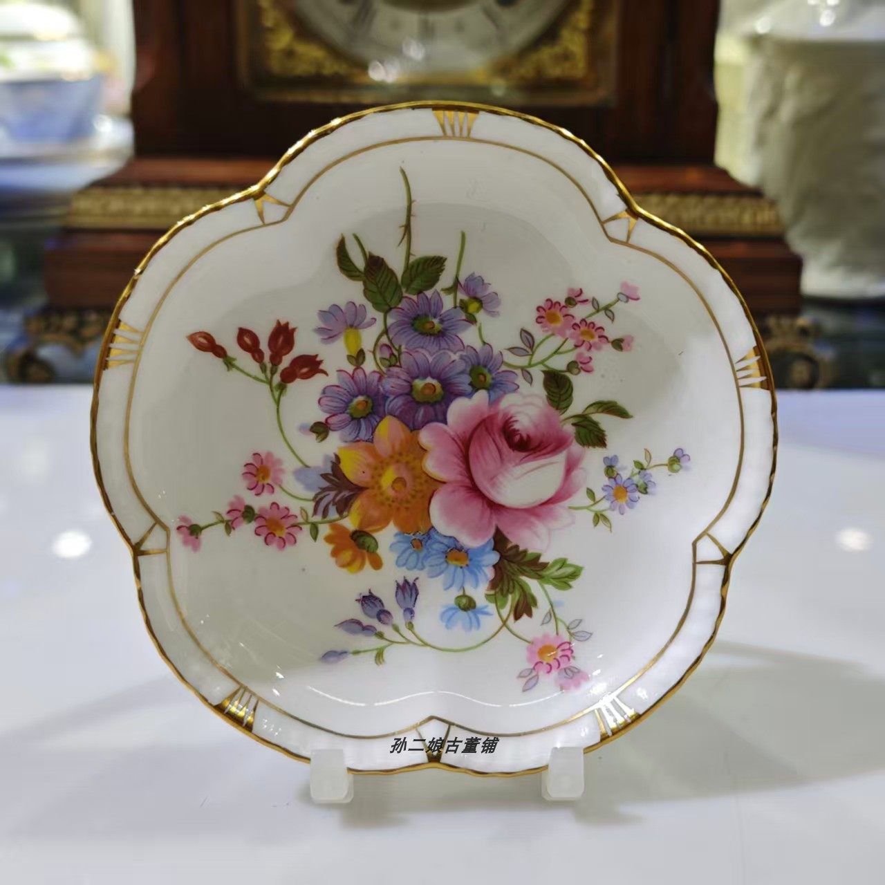 英国产Royal Crown Derby镏金骨瓷德比之花小点心碟首饰碟香薰碟