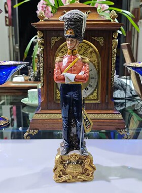 意大利产Capodimonte卡波迪蒙特拿破仑士兵瓷偶家居装饰摆件中古