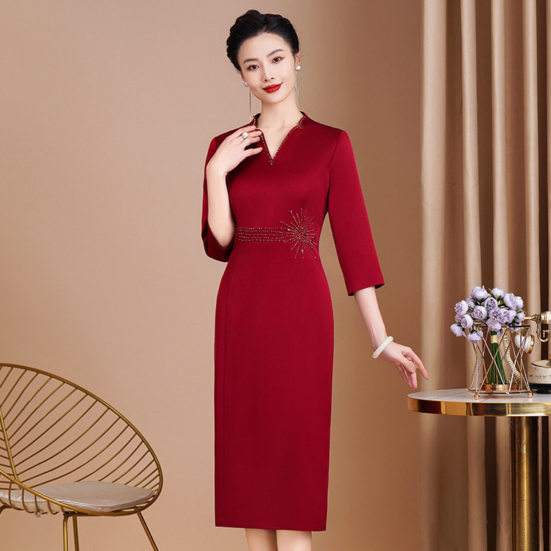 喜妈妈喜婆婆的礼服 平时可穿妈妈春季婚宴女装小众长裙子显瘦