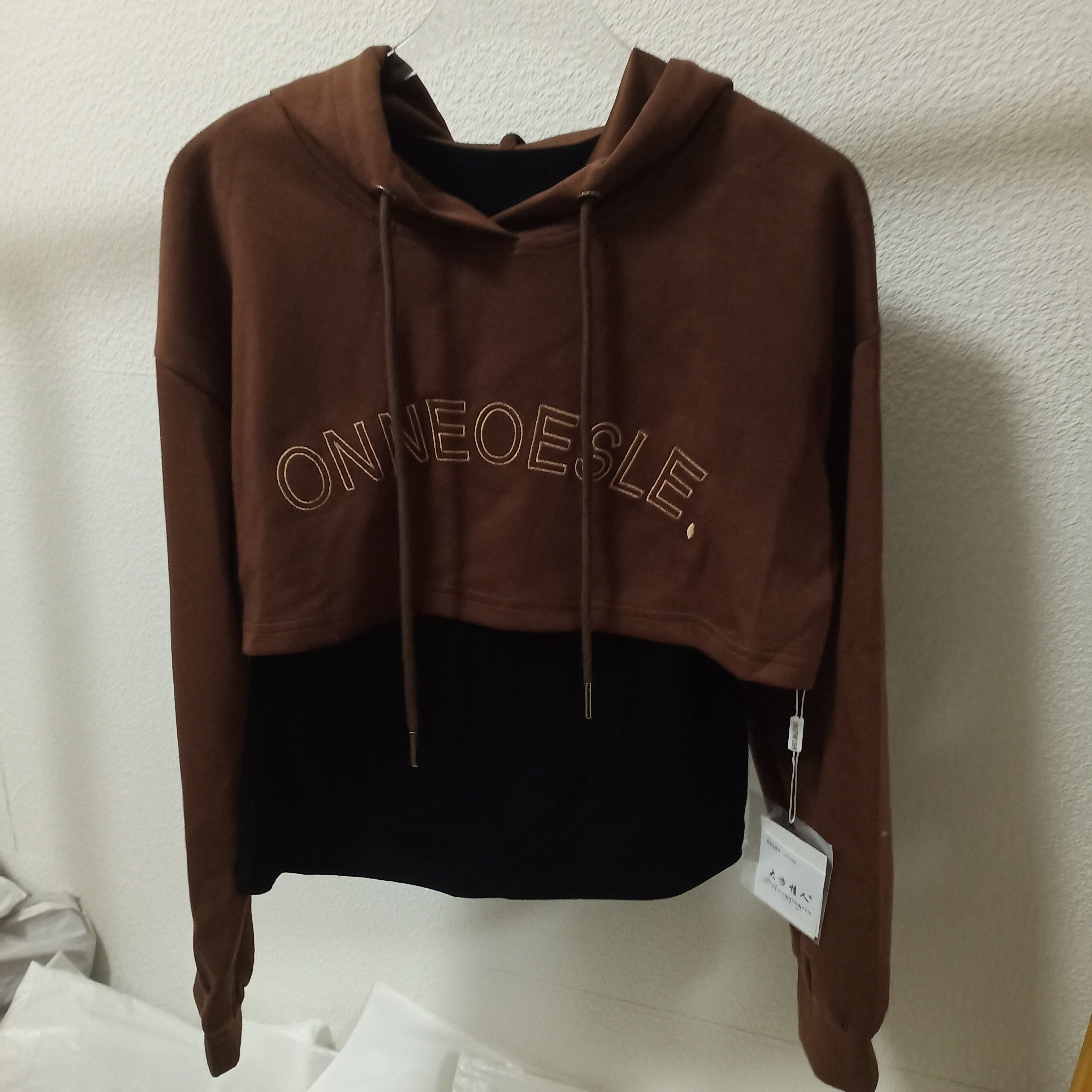 新款时尚百搭无袖背心女+休闲字母刺绣连帽卫衣短款上衣两件套潮